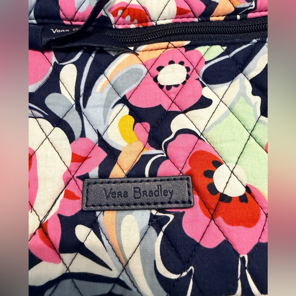 Vera Bradley NWOT Multicolor Floral Quilted Backpack - Picture 2 of 10